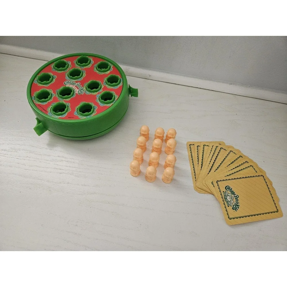 Vintage CABBAGE‎ PATCH KIDS 1984 Hide and Seek Game Milton Bradley Made In USA